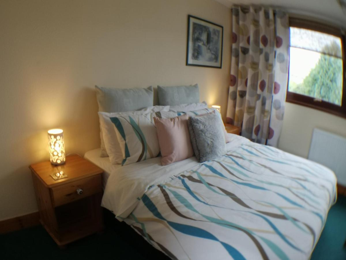 An Escape For 2: Near A Castle Island In Scotland Apartment Kinross Bagian luar foto