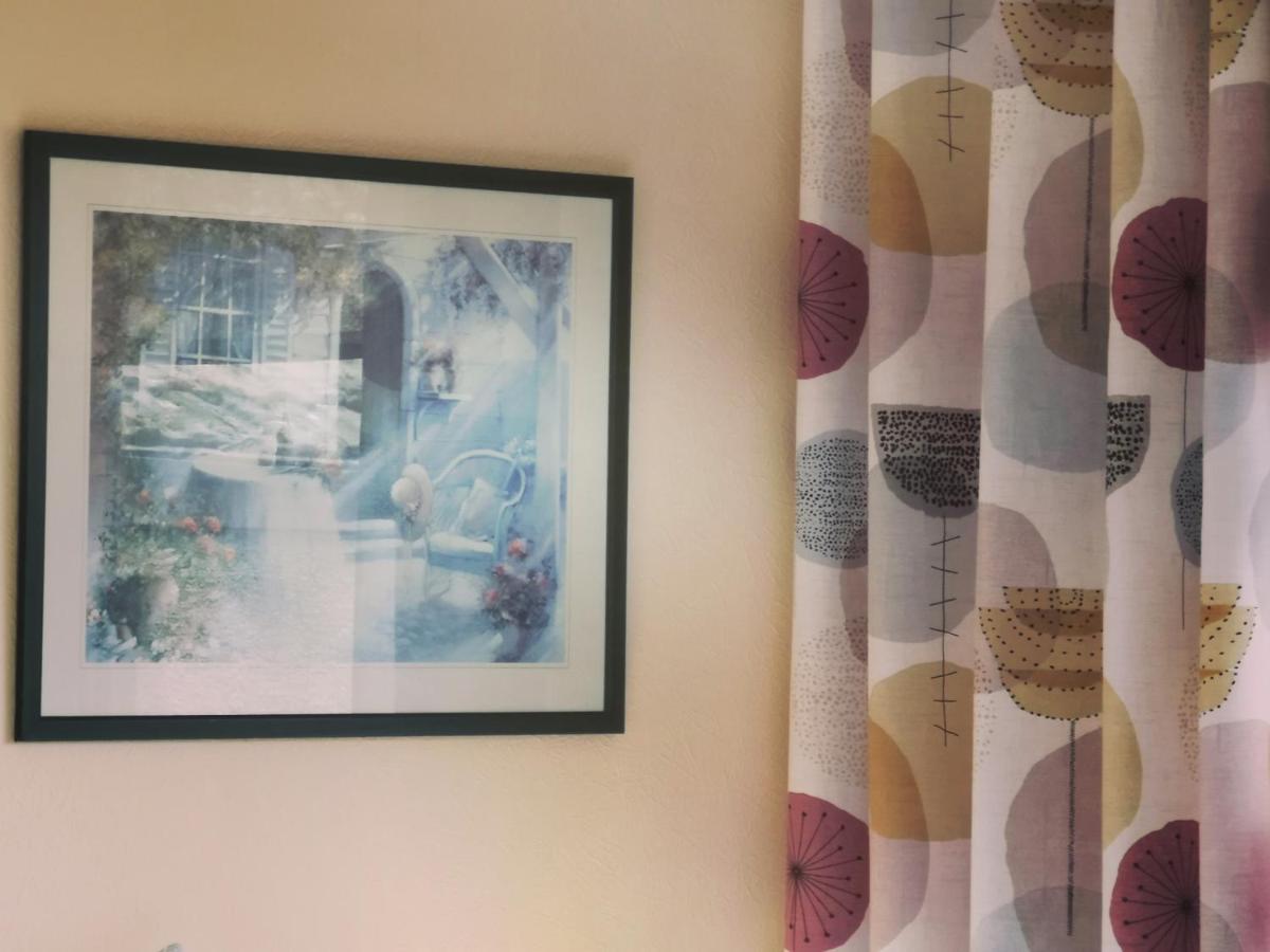 An Escape For 2: Near A Castle Island In Scotland Apartment Kinross Bagian luar foto