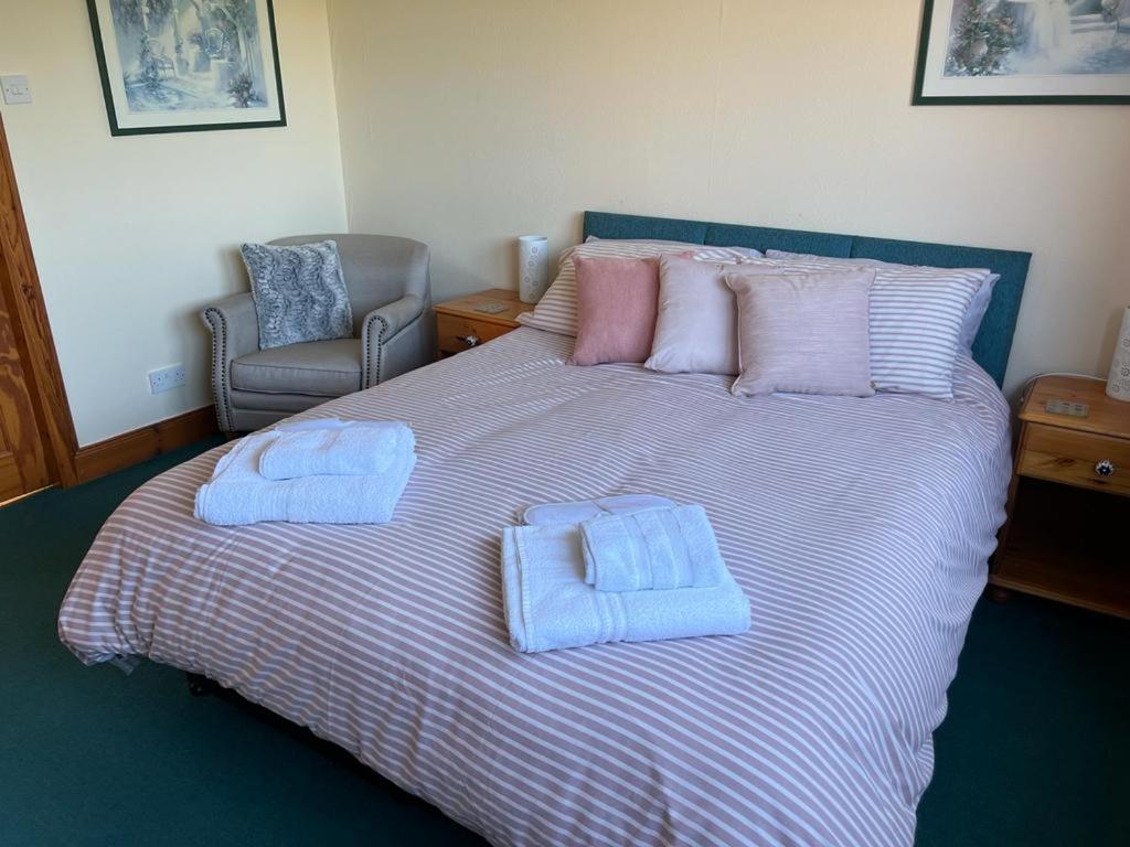 An Escape For 2: Near A Castle Island In Scotland Apartment Kinross Bagian luar foto