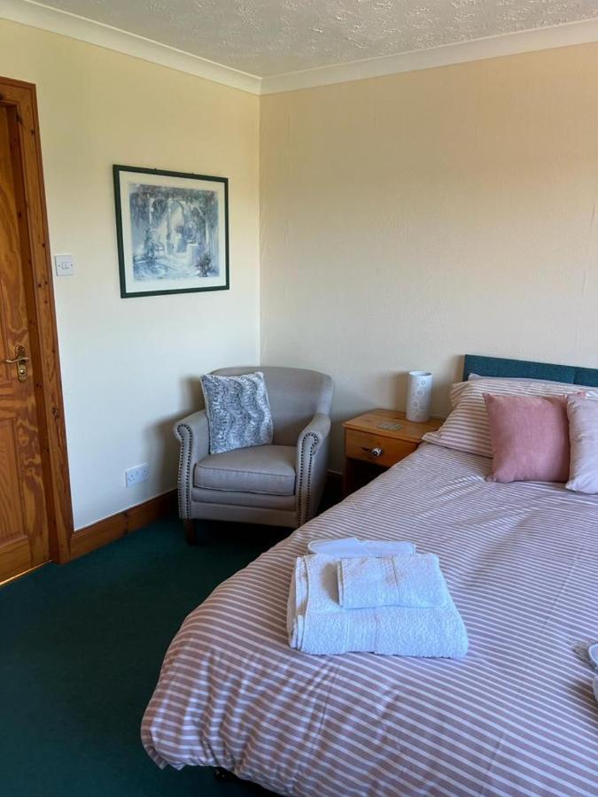 An Escape For 2: Near A Castle Island In Scotland Apartment Kinross Bagian luar foto